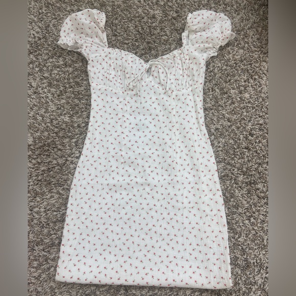 NATALINA MINI DRESS WHITE / RED. PRINCESS POLLY - Picture 2 of 3